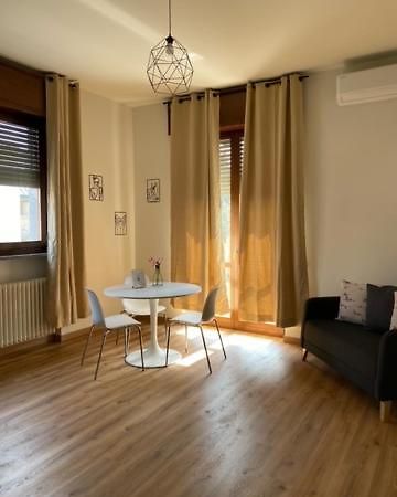 Appartement La Casa Di Amalia à Rho Extérieur photo
